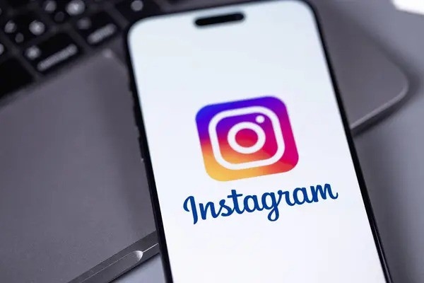 How to achieve long-term growth of Instagram accounts: Real interaction vs. Automatic likes