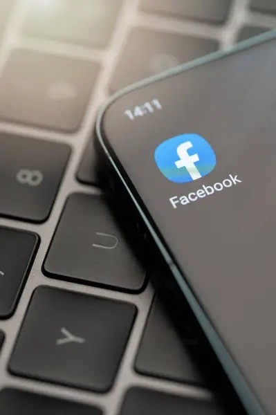 如何提升 Facebook Reels 浏览量？11 个实用技巧 + 案例分享