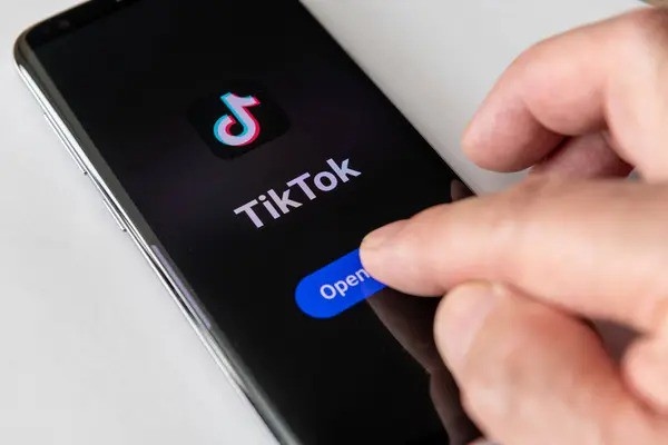 TikTok SMM 面板是什么？它如何真正帮助你加速成长？