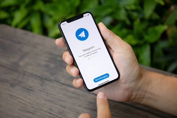 2025 Telegram 消息浏览量提升实战指南：让频道帖子被真正“看见”的增长方法（Fansoso）