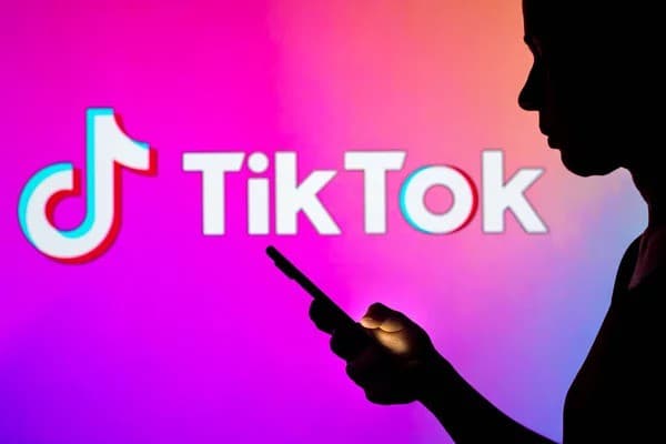 TikTok 冷启动实操攻略 2025：新账号如何安全养号与提升互动